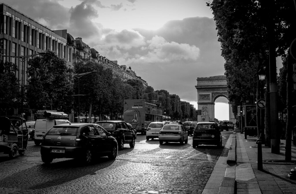 Shopping on the Champs-Élysées (4)