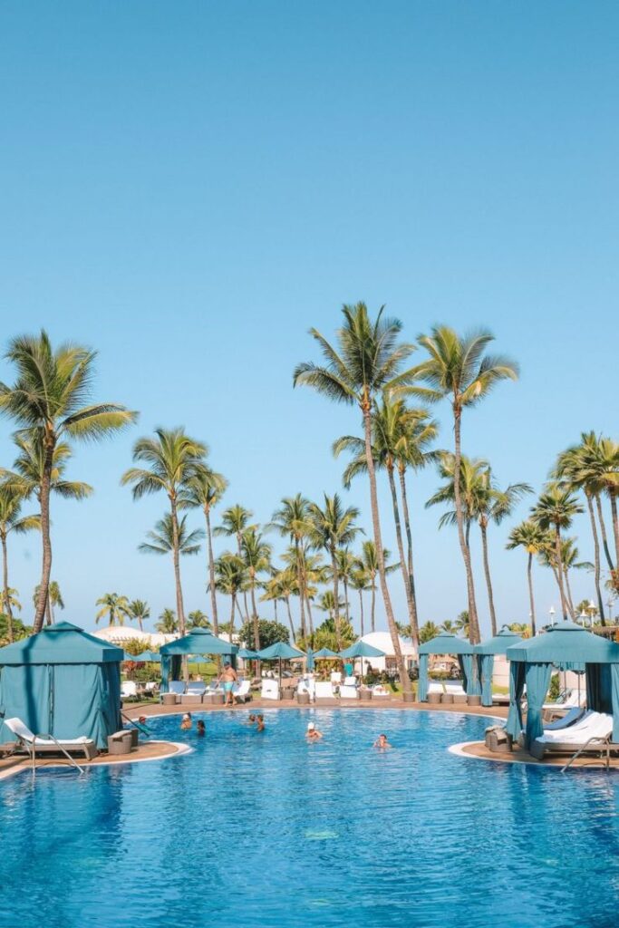 24 Hours In Maui, Hawaii - Hand Luggage Only…